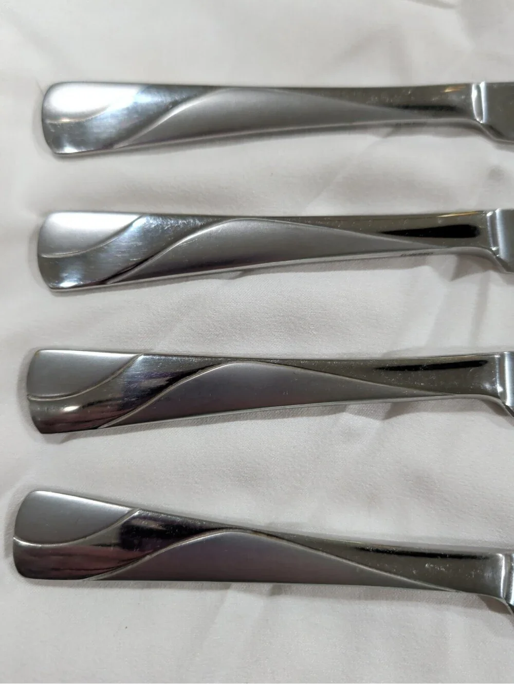 Oneida River Dinner Knives Set Of 4 9 3/8